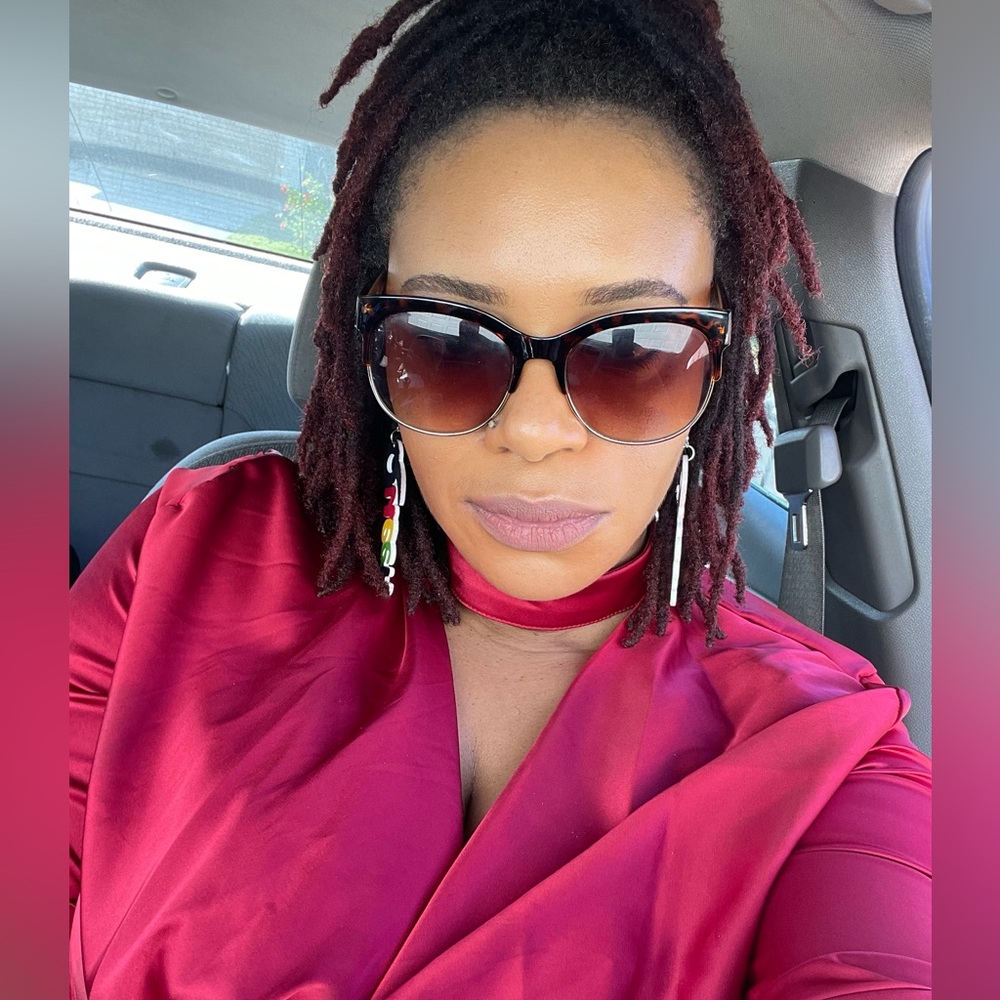 Meet your Posher, Taneisha